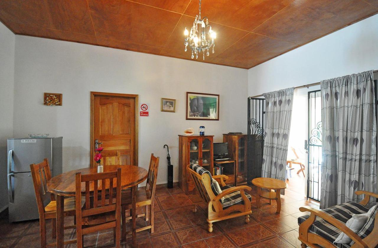 Acquario Guesthouse Anse Volbert Village Extérieur photo