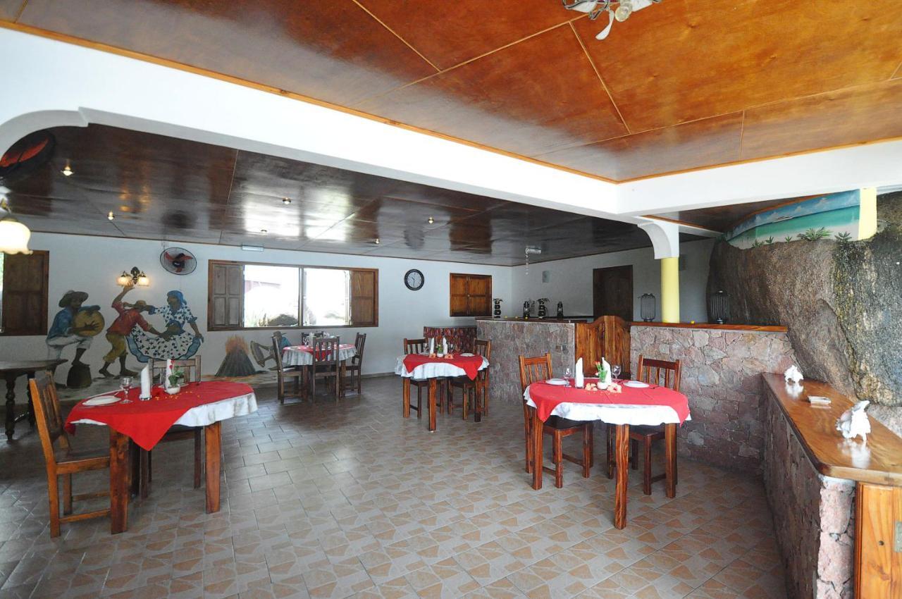 Acquario Guesthouse Anse Volbert Village Extérieur photo