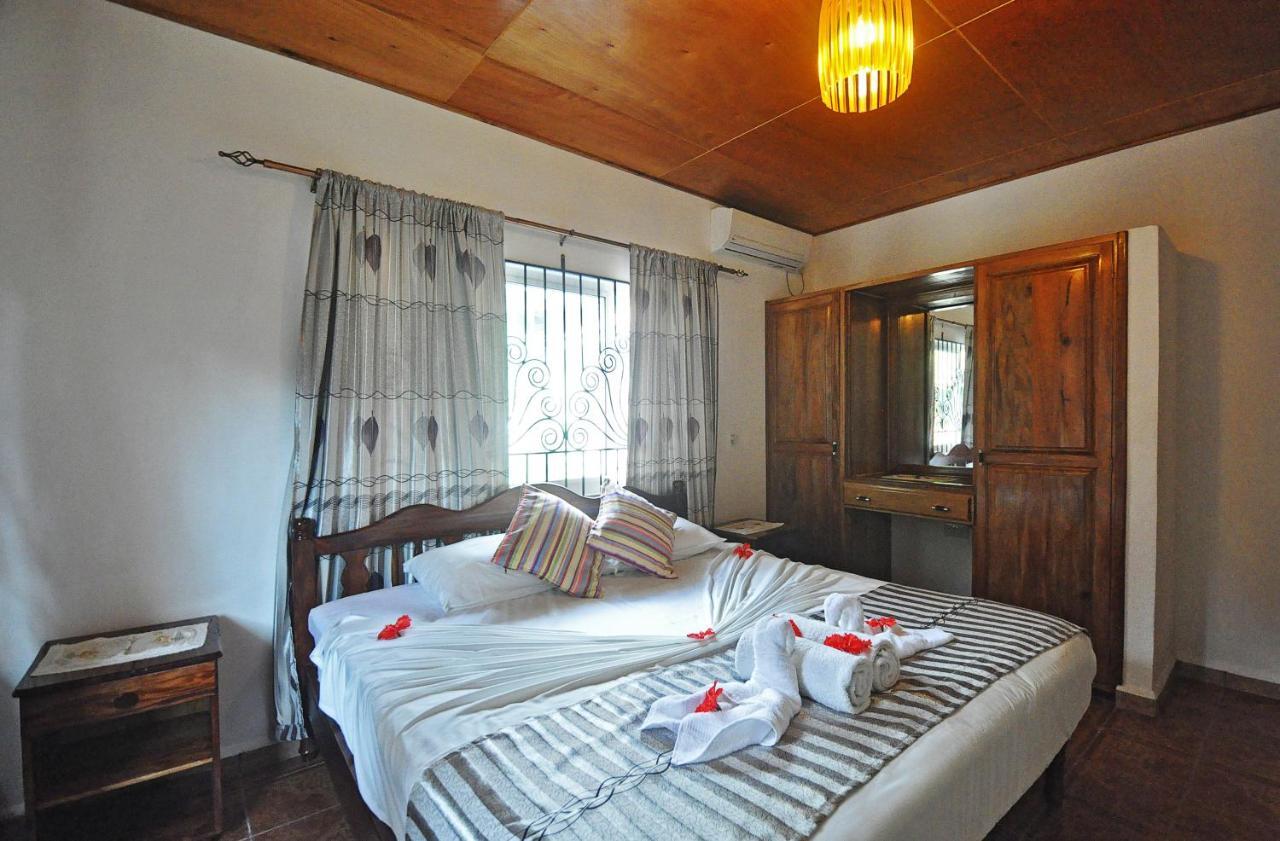 Acquario Guesthouse Anse Volbert Village Extérieur photo